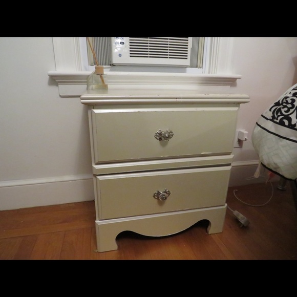 Bedroom Set - Picture 7 of 8